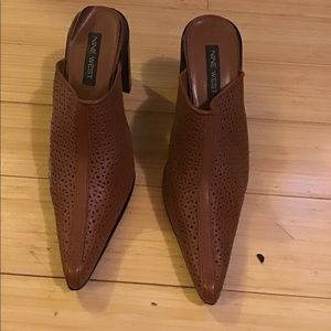 Nine West black heel with back out